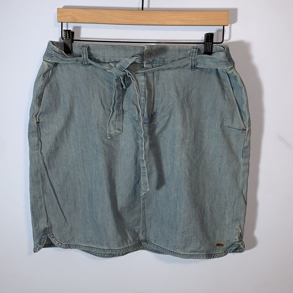 Tommy Hilfiger chambray mini skirt size medium Light Blue Denim bow tie belt - Picture 1 of 6